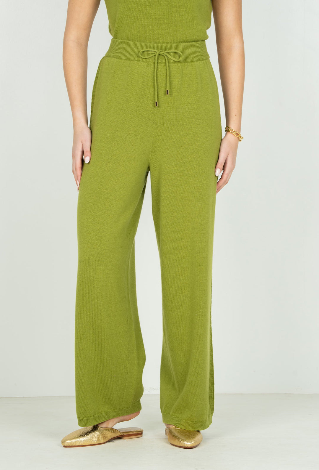 Emily McCarthy Lounge Pant in Cardamom — front detail view showing ribbed waistband and drawstring