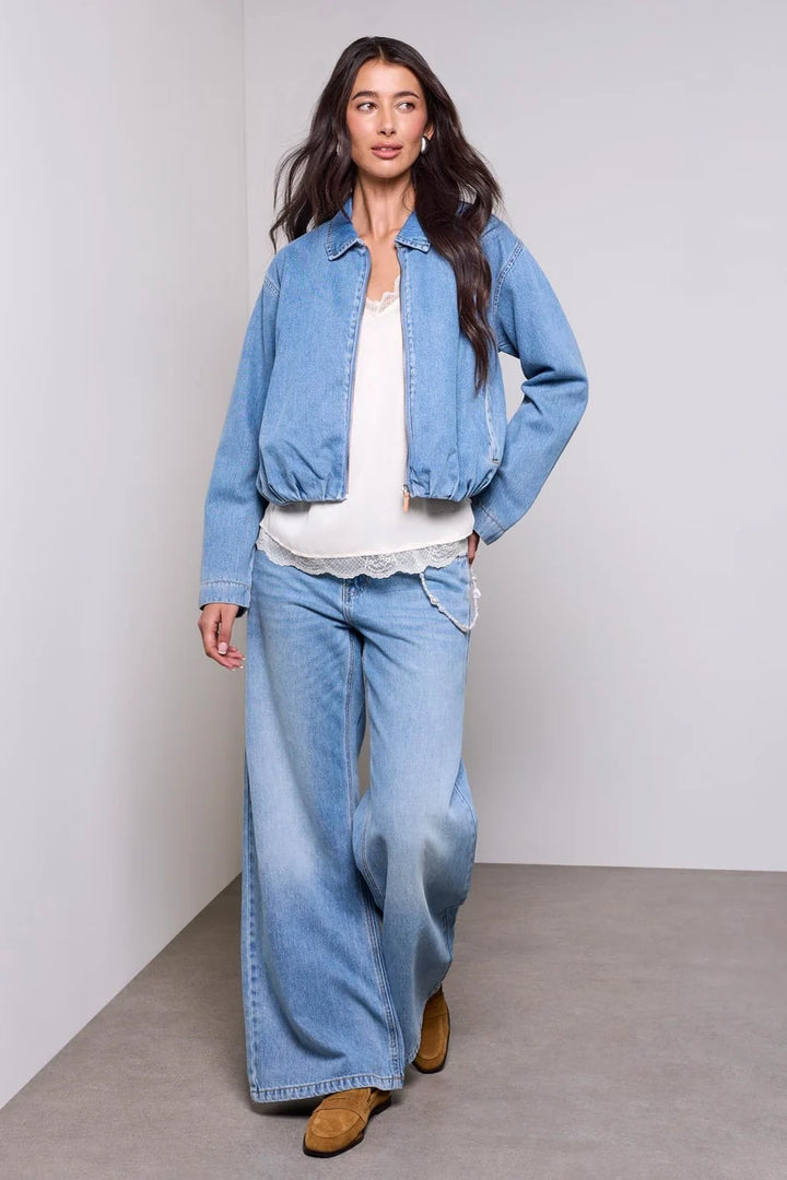 Bubble Denim Jacket W/ Back Pleats in Oxford Blue