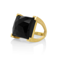 Gold Plaza Ring - Onyx